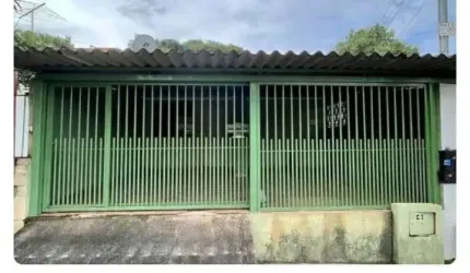 Casa para Venda em Goiânia, Setor Central, 3 dormitórios, 2 suítes, 3 banheiros, 5 vagas