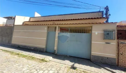Casa -  2 quartos - 65 m² - Oswaldo Cruz