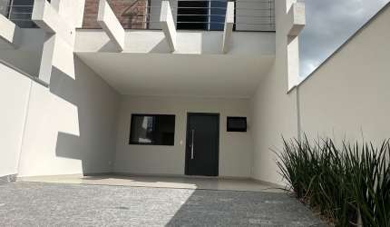 SOBRADO 3 QUARTOS NO COSTA E SILVA