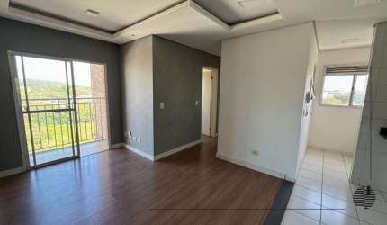 Apartamento para locação no condomínio Portal das Palmeiras em Itu.