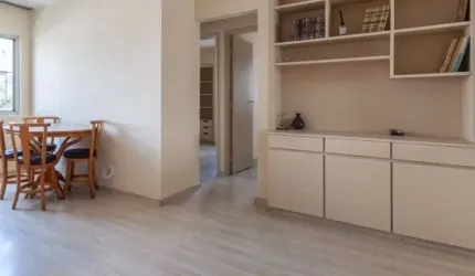 Lindo apartamento Metro Saude 2 dorm