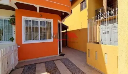 Casa de Condomínio em Martim de Sá  -  Caraguatatuba
