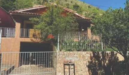 Casa para Venda em Monte Alegre do Sul, Bairro dos Alves, 2 dormitórios, 1 banheiro, 2 vagas