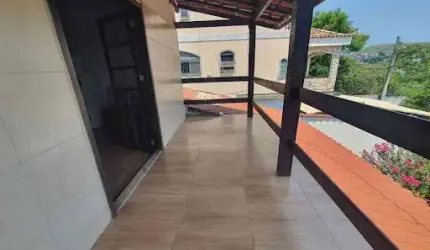 Casa com 4 dormitórios à venda, 326 m² por R$ 949.900,00 - Vila Valqueire - Rio de Janeiro/RJ