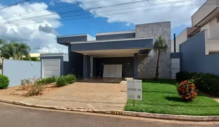 Casa à venda com 3 Suítes no Condomínio Alto Dos Ipês em Três Lagoas - MS | Conforto e Sofisticação