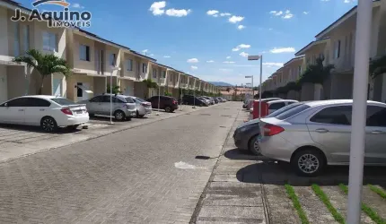 Dupléx em condomínio fechado em Messejana