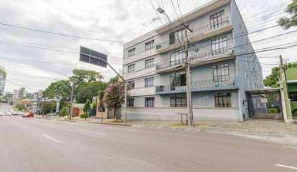 Conforto e Praticidade: Imóvel à Venda no Mercês com Ótima Localização