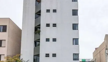 Seu Novo Lar no Cabral: 2 Quartos, 1 Suíte,  Condomínio com Salão de Festas
