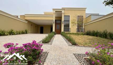 Belíssima Casa no Condomínio Margarida de Holstein em Limeira-SP