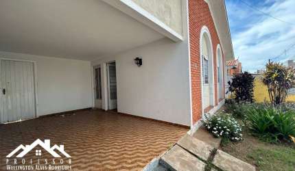 Casa à Venda na Vila São João em Limeira-SP
