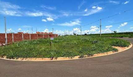 Terreno de Esquina no Residencial Colinas do Engenho II em Limeira-SP