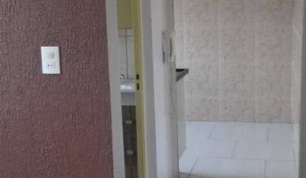 Apartamento no Residen. Lazinho Paschoaletto, Abílio Pedro em Limeira-SP