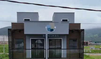 Casa geminada à venda no bairro Nova Brasília - Imbituba/SC