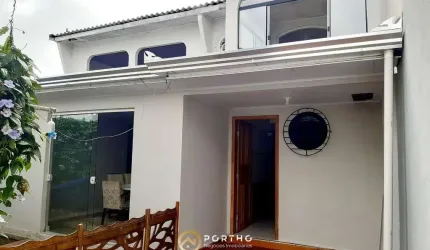 Sobrado com ponto comercial Palmital Paranagua