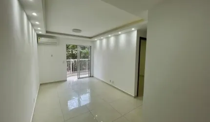 Lindo apto para morar, nada a fazer!