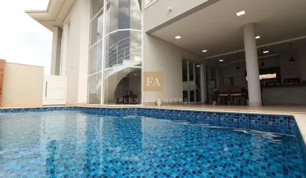 Casa no Ipês Amarelos Americana