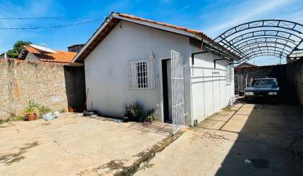 Casa no Bairro Nova Canaã região do CPA (Apta a financiamento)