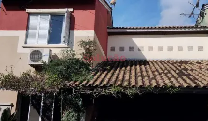 Casa em condomínio fechado com 4 quartos à venda no Centro, Canoas  por R$ 500.000