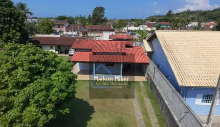 Imóvel com amplo quintal em bairro tranquilo.