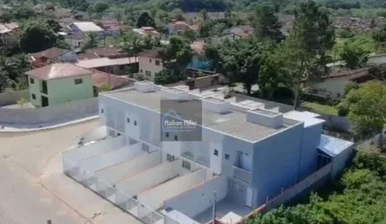 Sobrado Localizado a 1.400 metros da Praia
