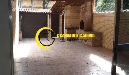 Casa em Jardim América, 3 quartos com quintal e garagem