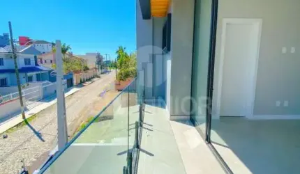 Casa com 3 quartos à venda na Paulista, 275, Itacolomi, Balneário Piçarras por R$ 930.000