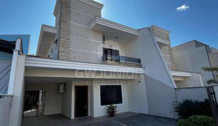 Casa com 3 quartos à venda na Rua Manaus, 53, Saguaçu, Joinville por R$ 899.000
