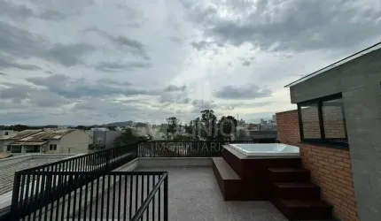 Casa com 3 quartos à venda na Rua Ayrton Senna, 359, Itacolomi, Balneário Piçarras por R$ 1.250.000