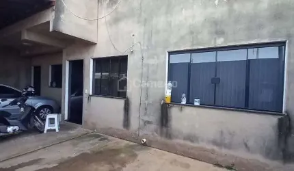 Casa com 4 dormitórios, sendo 2 suítes,  à venda, 167 m² por R$ 650.000 - Vila Mollon IV - Santa Bá