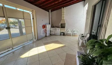 Casa com 3 dormitórios, sendo 1 suíte,  à venda, 221 m² por R$ 650.000 - Vila Mollon IV - Santa Bár