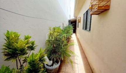 Casa com 2 dormitórios à venda, 125 m² por R$ 600.000,00 - Vila Molon - Americana/SP