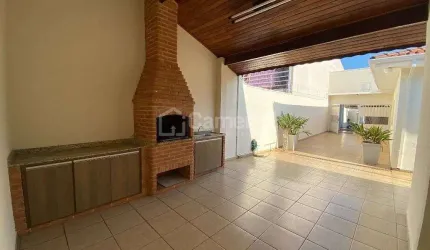 Casa com 3 dormitórios, sendo 1 suíte, 357,5 m² terreno e 197,35m² construção,  à venda, por R$ 850