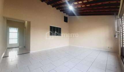 Casa com 3 dormitórios para alugar, por R$ 2300/mês - Vila Pântano II - Santa Bárbara D'Oeste/SP