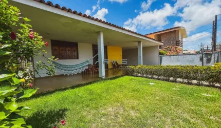 Casa à venda com 3/4 na Gruta de Lourdes - Maceió/AL-RS 790.000,00