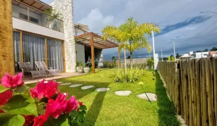 Casa de luxo Patacho, 3 suítes  à venda em condomínio beira mar-R$ 3.500.000,00