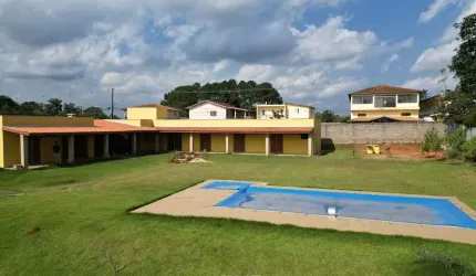 5 SUÍTES - CHÁCARA EM CONDOMÍNIO fechado com 2.000   Perto de São Paulo
