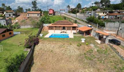 Linda Chácara em Loteamento fechado com 1500 m