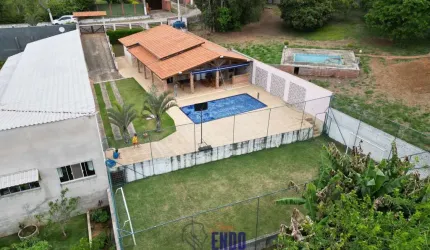 Linda Chácara em condomínio fechado pronto pra morar