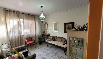 Casa a venda no Bairro Capoeiras  com 3 dormitórios sendo 1 suíte