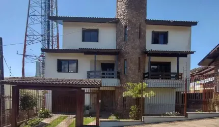 Casa com 4 quartos à venda no Petrópolis, Caxias do Sul  por R$ 1.490.000