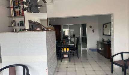 Sobrado à venda com 186m² - 02 Dormitórios e 02 vagas.