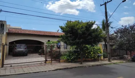 Casa para locação e venda com 3 quartos sendo 1 suíte no Bairro Alvorada, em Londrina