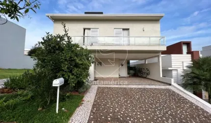Casa à venda no Royal Forest contendo 4 suítes com armários e ar condicionado