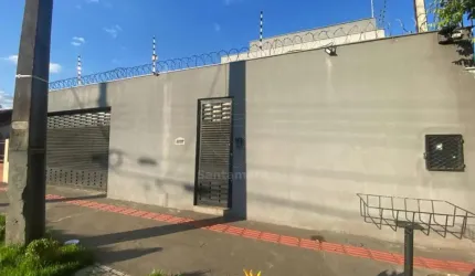 Casa à Venda no Jardim Igapó com 3 quartos, sendo 1 suíte em Londrina