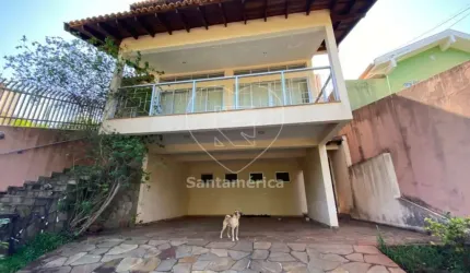 Casa à Venda na Região Oeste, Jardim Bancários com 3 Dormitórios e 2 Suítes