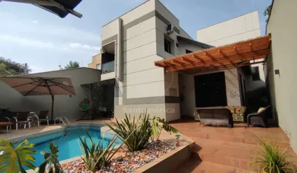 Casa à Venda no Bairro Andrade com 3 quartos, sendo 1 suíte - Região Oeste