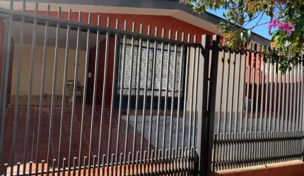 Casa à venda no Vila Fujita - com 3 quartos, sendo 1 suíte