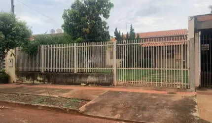 Casa à Venda no Jardim Paris com 2 quartos - Região Norte