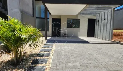 Casa em condomínio com 3 dormitórios sendo 1 suíte à venda em Londrina