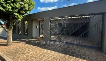 Casa à Venda com 3 Dormitórios, 1 Suíte, Próxima ao Shopping Norte de Londrina